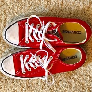 Red Converse Size 7.5